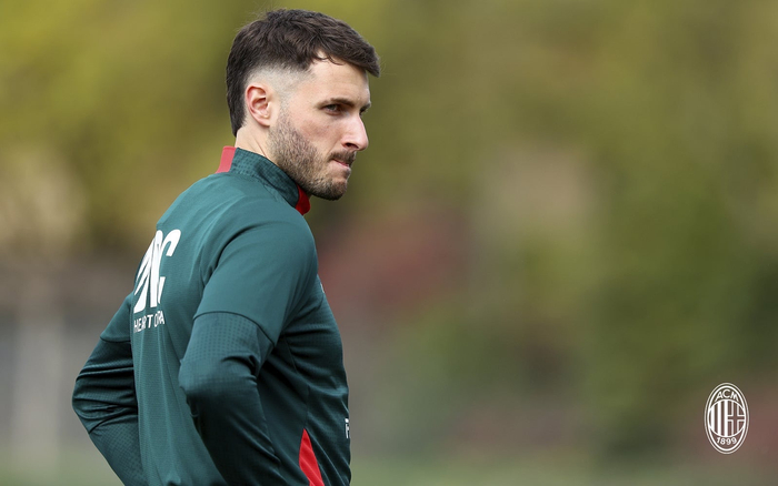 开云APP-米兰结束假期重新集结训练|AC米兰|ac米兰|球队_新浪体育_新浪新闻